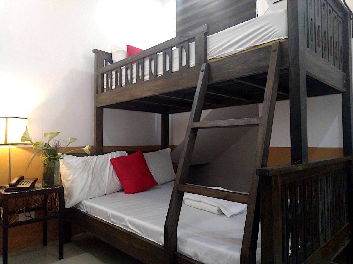 Jil'S Apartelle Tagaytay City Exterior photo